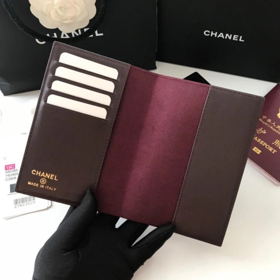 HyperPeter PASSPORT CHANEL HOLDER 0723